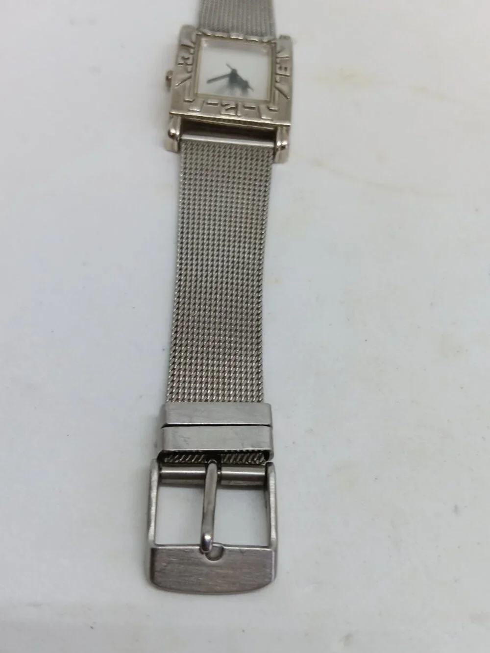 VINTAGE 2000s Fossil f2 EC-8799 Women's 24mm x 36mm Silver Tone Mesh Band Watch